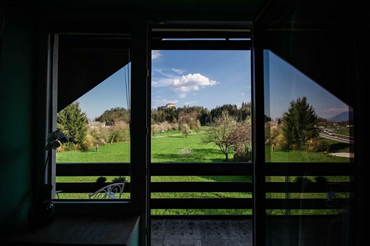 Deerwood Villa-Modern Cozy Apartment With Castle View Bled Eksteriør bilde